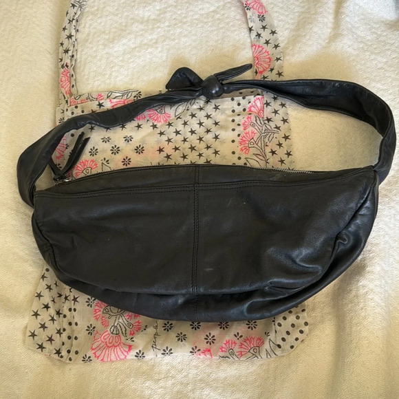 Free people black lamb leather hobo crossbody bag EDGY FEMININE - Picture 12 of 12